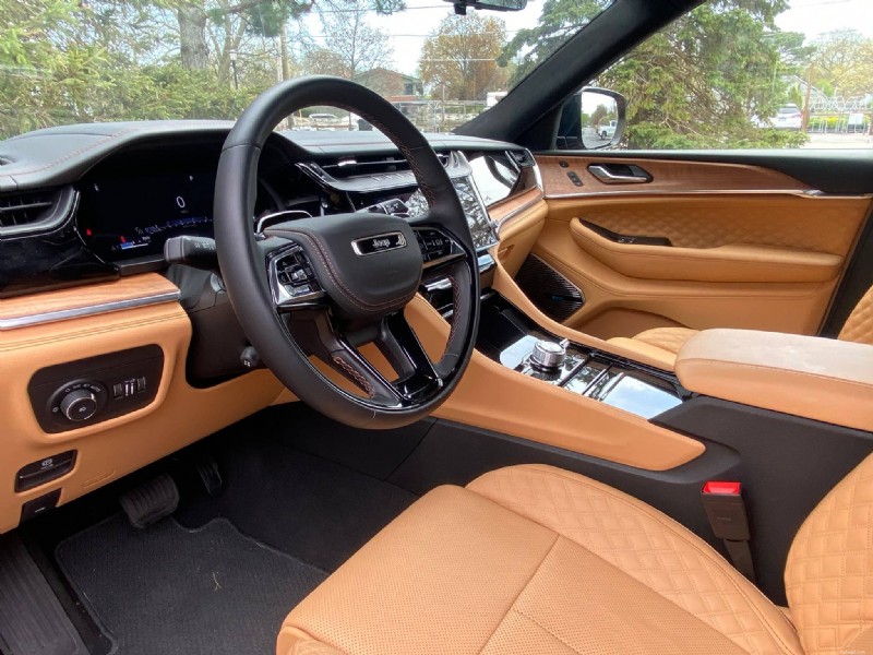 2026 Jeep Grand Cherokee Summit 리뷰:파워, 편안함, 오프로드 성능 