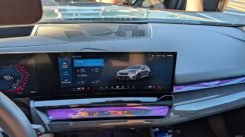 2025년 BMW M5 투어링 PHEV:일주일 간의 실제 성능 검토 