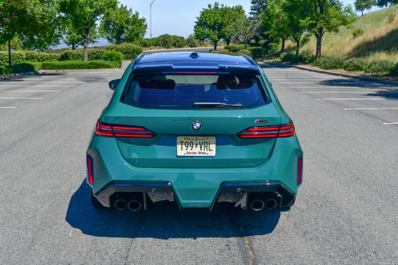 2025년 BMW M5 투어링 PHEV:일주일 간의 실제 성능 검토 