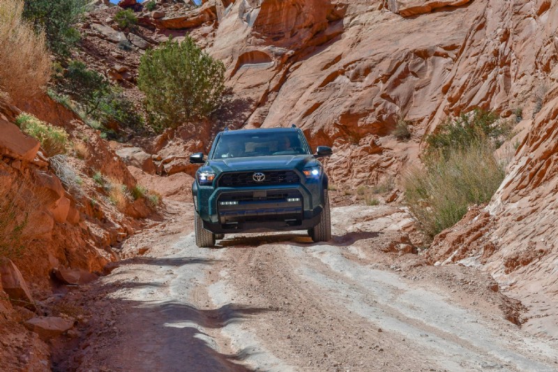 2026 Toyota 4Runner TRD 오프로드 프리미엄:모아브까지 950마일 이상 이동 및 새로운 오프로드 기능 테스트 
