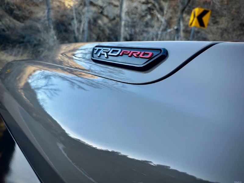 2026년형 Toyota Tacoma TRD가 Trailhunter를 능가하는 이유:5가지 주요 장점