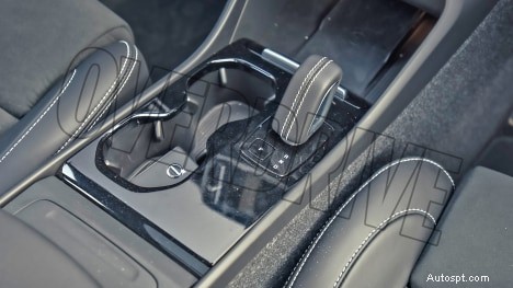 2022 볼보 XC40 Recharge 표준 인테리어 – 프리미엄 디자인 및 기능 