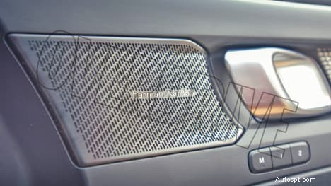 2022 볼보 XC40 Recharge 표준 인테리어 – 프리미엄 디자인 및 기능 