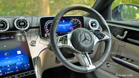 2022 Mercedes-Benz C-Class C200 인테리어 – 럭셔리함, 편안함, 최첨단 디자인