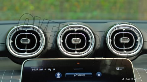 2022 Mercedes-Benz C-Class C200 인테리어 – 럭셔리함, 편안함, 최첨단 디자인