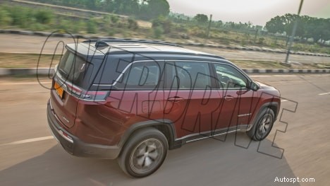Jeep Meridian 2022 Limited 외관 살펴보기 - 프리미엄 디자인 및 견고한 성능 