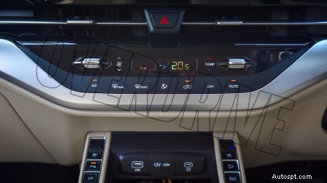 2022 기아 카렌스 럭셔리 플러스 – 7인승, 1.5L 엔진, 6단 자동 인테리어 