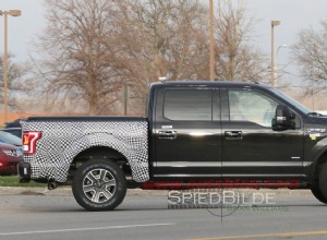Ford F‑150 프로토타입은 Land Rover Turbo‑Diesel V6 엔진으로 구동됩니다. 