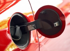 Honda Accord 연료 캡 경고:원인, 증상 및 빠른 수정 