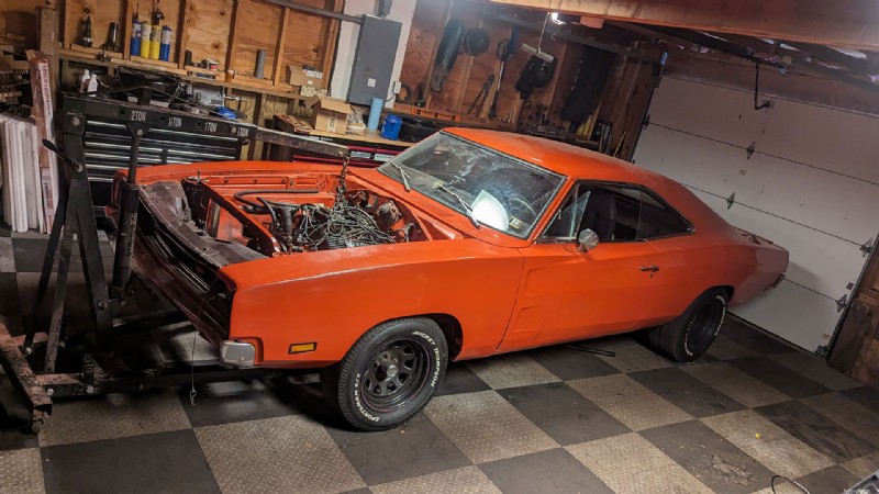 69년형 Dodge Charger 업그레이드:볼트인 서스펜션 교체부터 주요 제작 프로젝트까지 