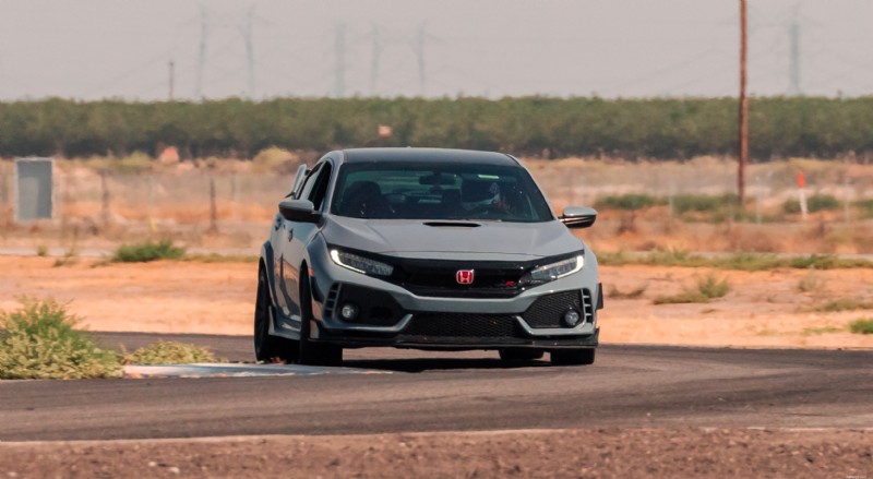 2019 Honda Civic Type R 개선:다운포스 수정으로 속도 향상 