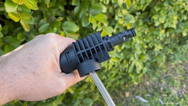 DeWalt 20V MAX 무선 전원 클리너 리뷰:얼룩 없는 청소를 위한 550PSI 