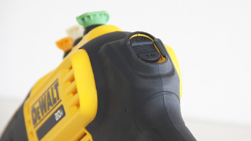 DeWalt 20V MAX 무선 전원 클리너 리뷰:얼룩 없는 청소를 위한 550PSI 