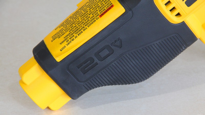 DeWalt 20V MAX 무선 전원 클리너 리뷰:얼룩 없는 청소를 위한 550PSI 