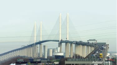 다트포드 크로싱(Dartford Crossing)에서 다트 요금 및 항소 벌금을 지불하는 방법 